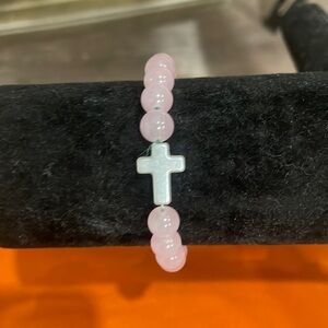 Hi don’t only sell cups I also sell bracelets.